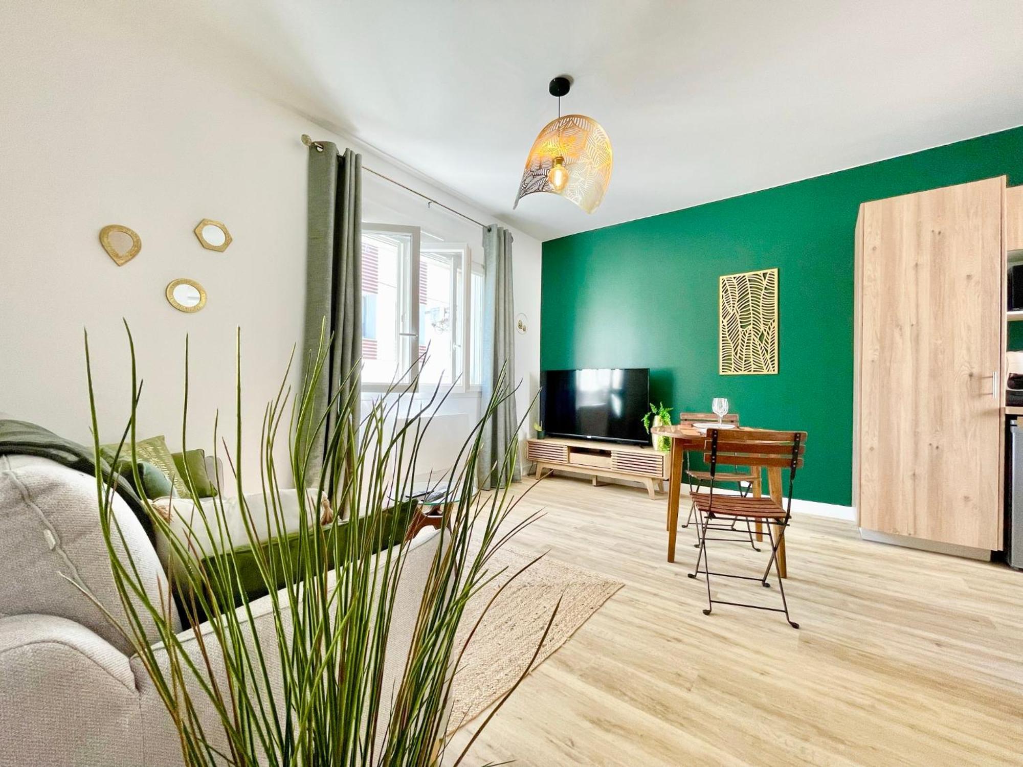 Nazaire - Le Wild - Wifi - Proche Apartment